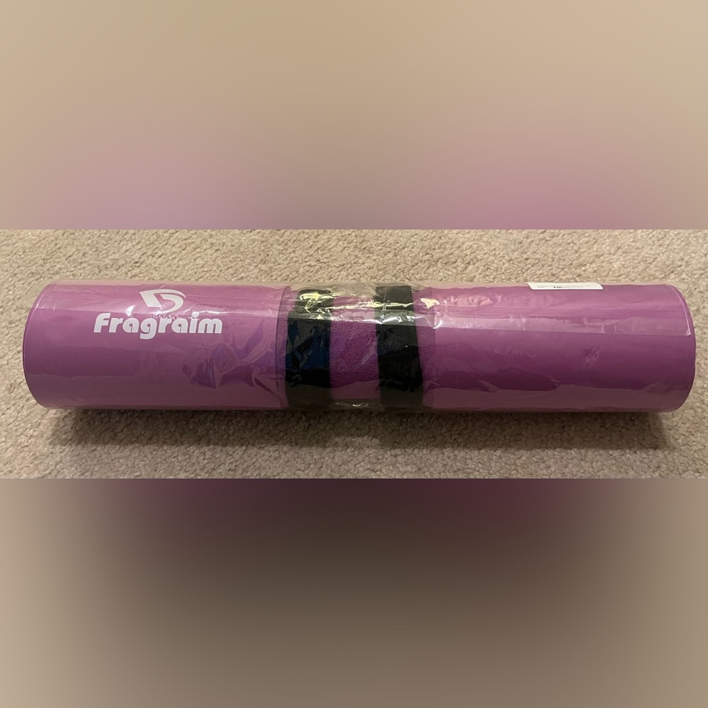 Fragraim purple foam barbell pad
17.25”long x 3.5” wide
Adjustable Velcro straps